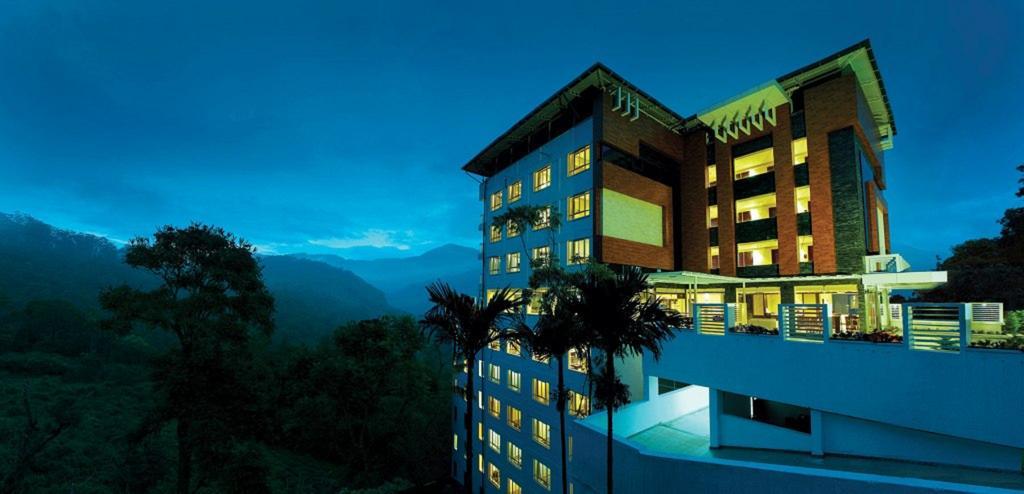 Gokulam Park Munnar Hotel Exterior photo