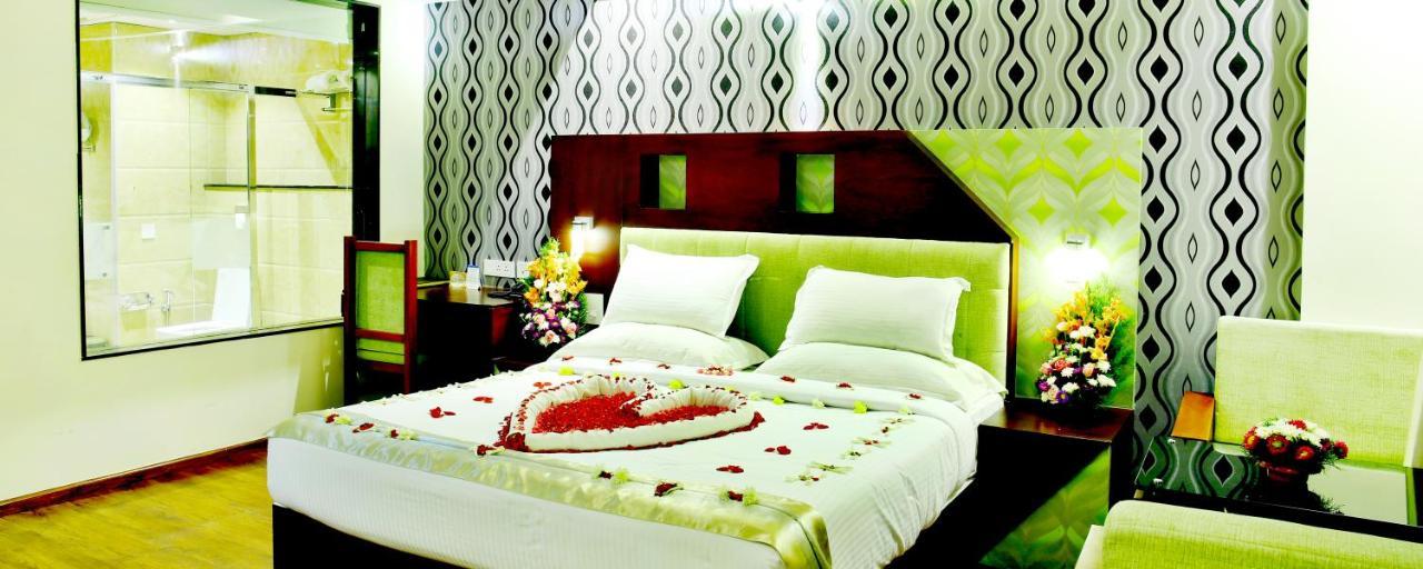 Gokulam Park Munnar Hotel Exterior photo