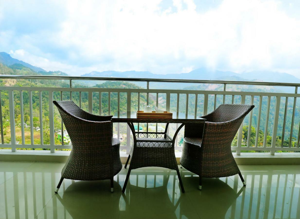 Gokulam Park Munnar Hotel Exterior photo